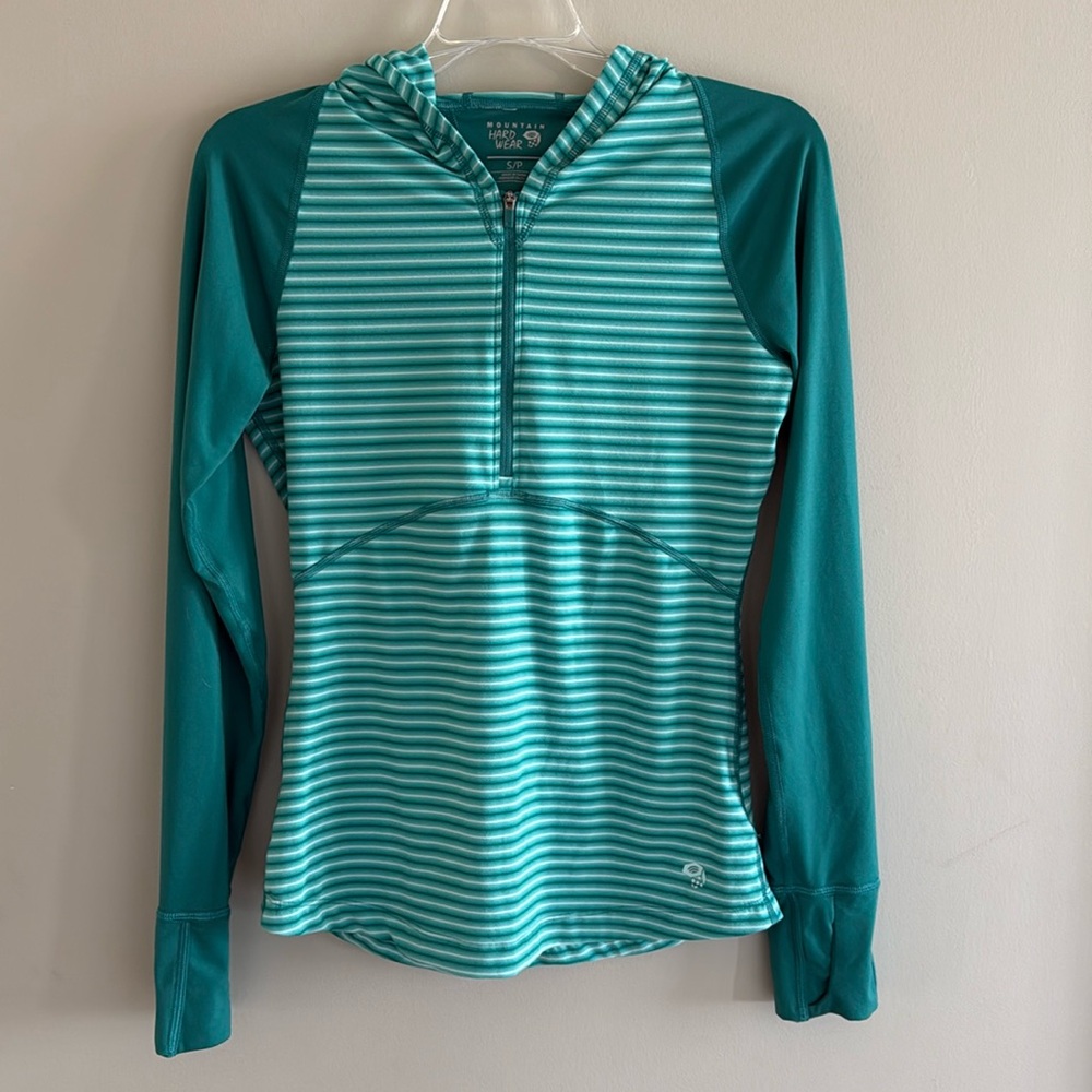Mountain Hardware Hooded Base Layer shirt